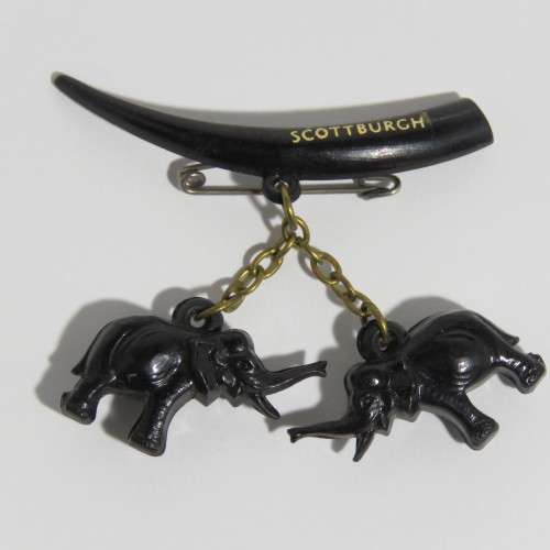 Brooches Scottburgh elephant brooch was sold for R80.00 on 12 Nov at